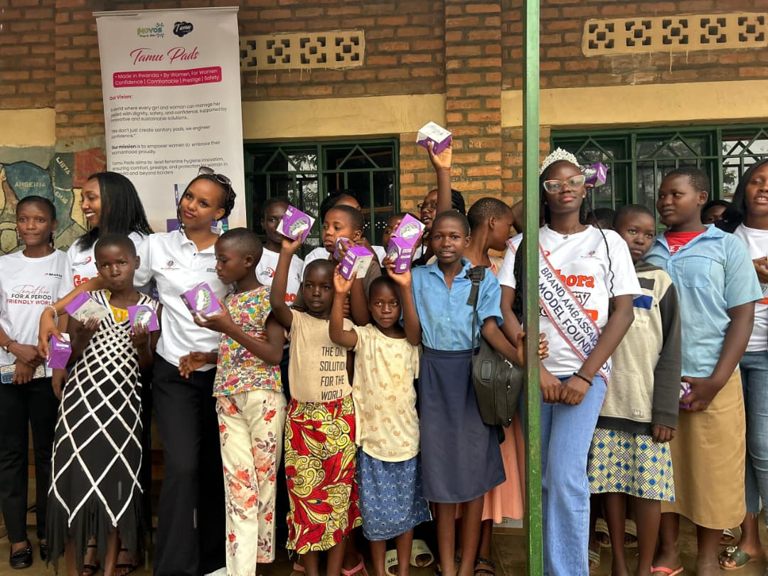 Öraculi Program Africa community outreach